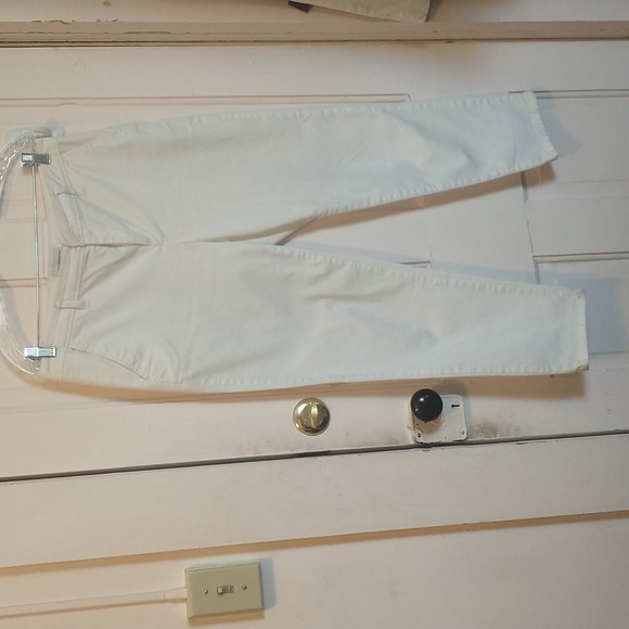 Four piece Women's Size 8 Clothes Set Red and White Capris Pants Tank Blouse - Picture 5 of 10